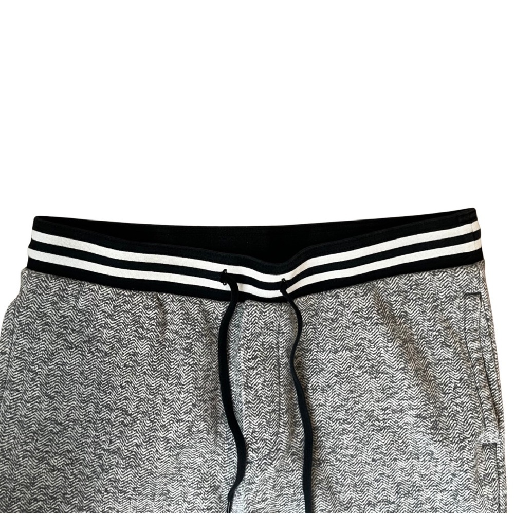 American Eagle Outfitters Gray Joggers with Striped Cuffs - Picture 6 of 9